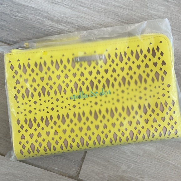 Brand New Stella & Dot Double Clutch in Citrine Yellow - Picture 7 of 8